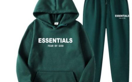 Clean Lines, Cozy Feel — This Hoodie Does It All