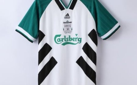 طقم برشلونة الأصلي من Sport Touch – ارتدِ شغف الأساطير