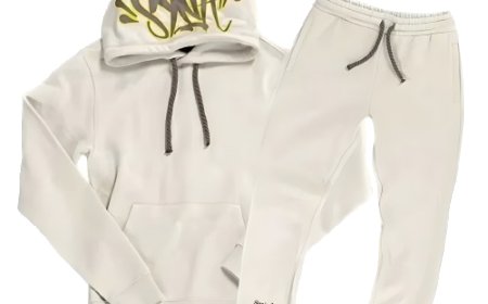 Syna Looks For 2025 You’ll Wear on Repeat