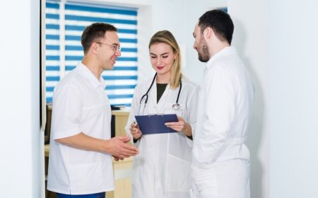 Doctor at Home: Managing Seasonal Allergies Effectively