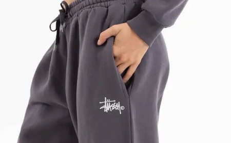 Jogging Stussy: A Blend of Streetwear and Sportswear Culture