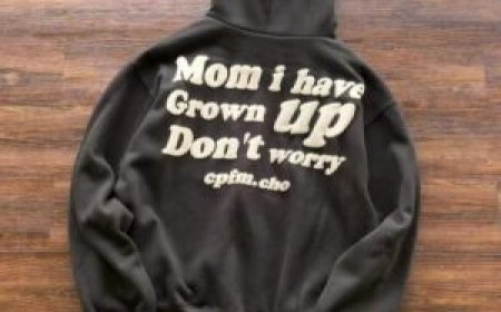 Best Hoodies to Wear with Sneakers for Effortless Style