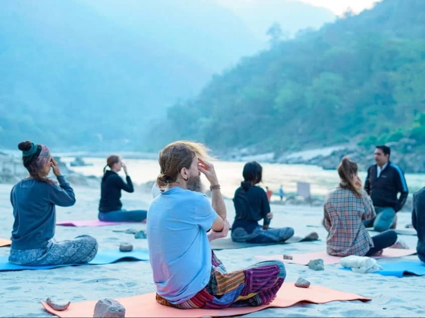 200 Hour Yoga Teacher Training Course In Rishikesh