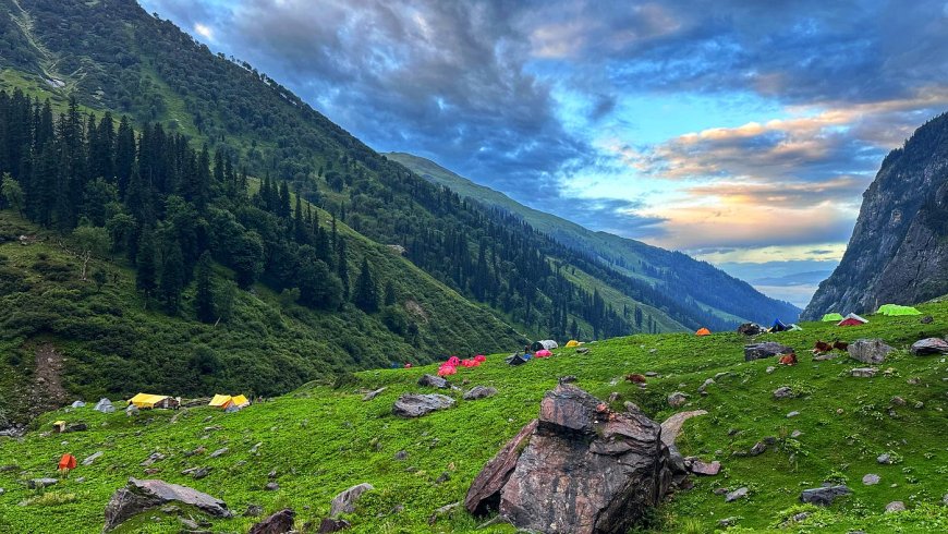 Hampta Pass Trek: A Beautiful Himalayan Adventure